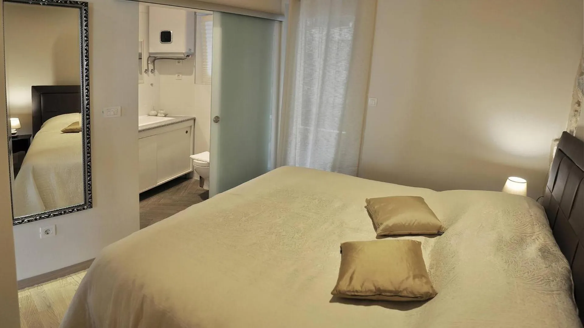 בית הארחה ספליט Triple Studio In The City Center קרואטיה